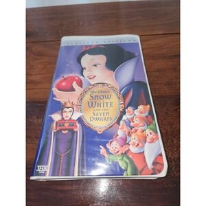 Walt Disney's Platinum Edition Snow White and‎ The Seven Dwarves VHS